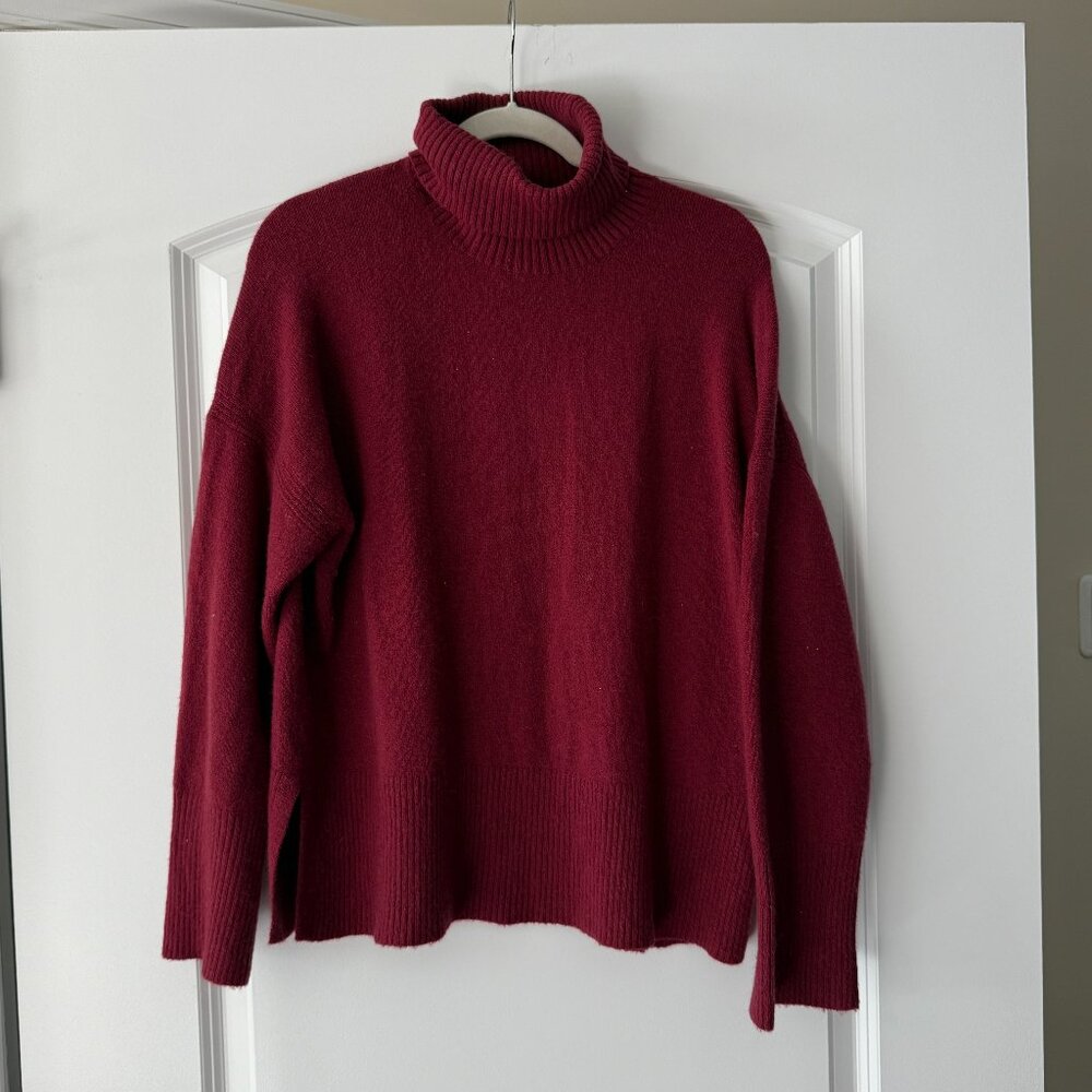 Jcrew Turtleneck Sweater in Supersoft Yarn, Berry Size M